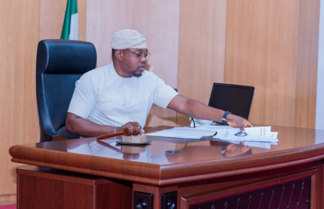 The-Speaker-of-the-Osun-State-House-of-Assembly-Adewale-Egbedun-1536x992 Osun